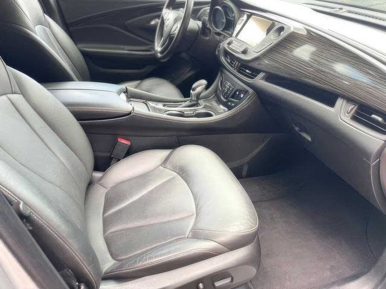Buick	ENVISION		 	2017