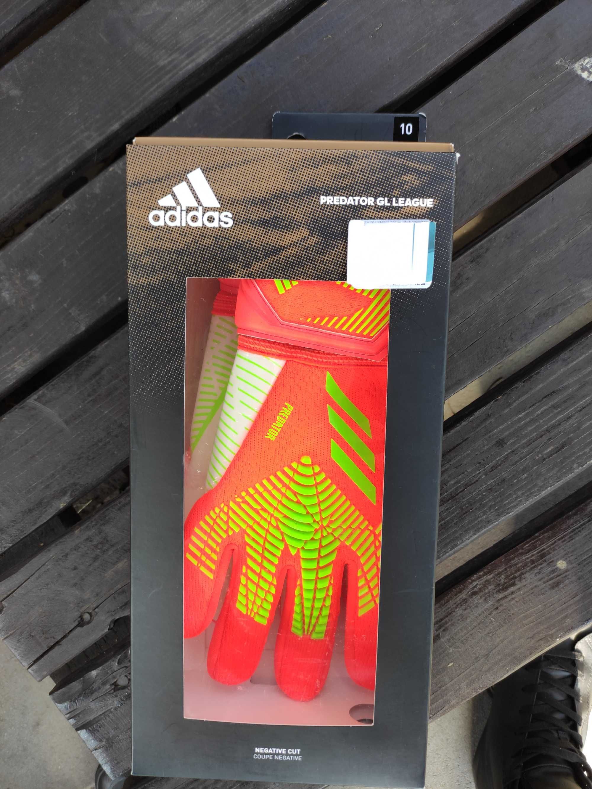 Rękawice bramkarskie Adidas Predator GL 10