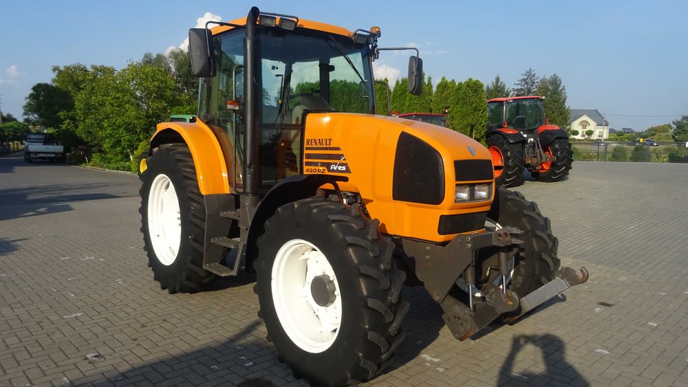Renault Ares 620 RZ sprowadzony 2000r TUZ