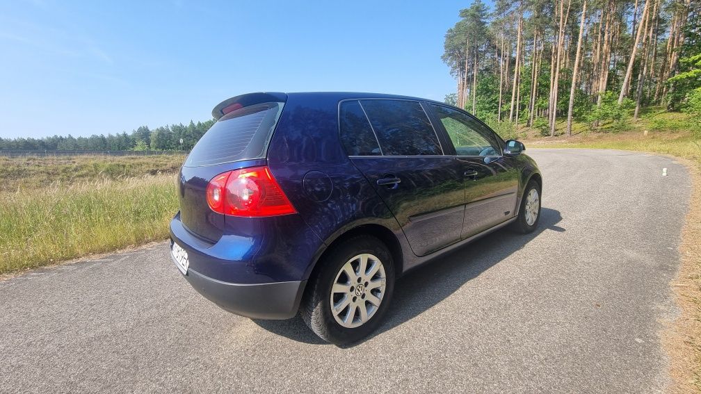 Volkswagen Golf V 1.4 MPI