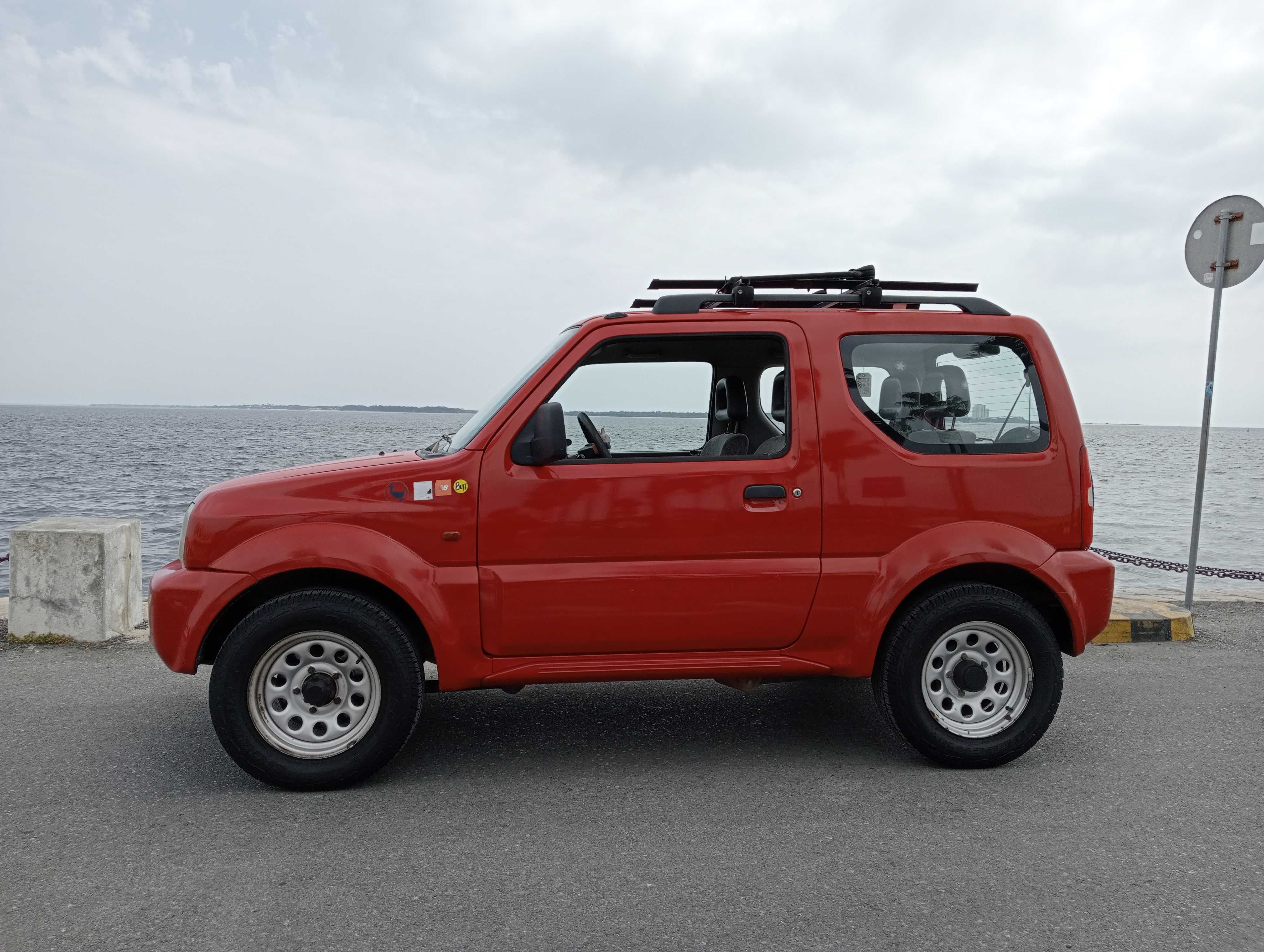 Suzuki Jimny 1300 - 4X4 - com 122 mil km REAIS