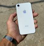 Продам Iphone XR