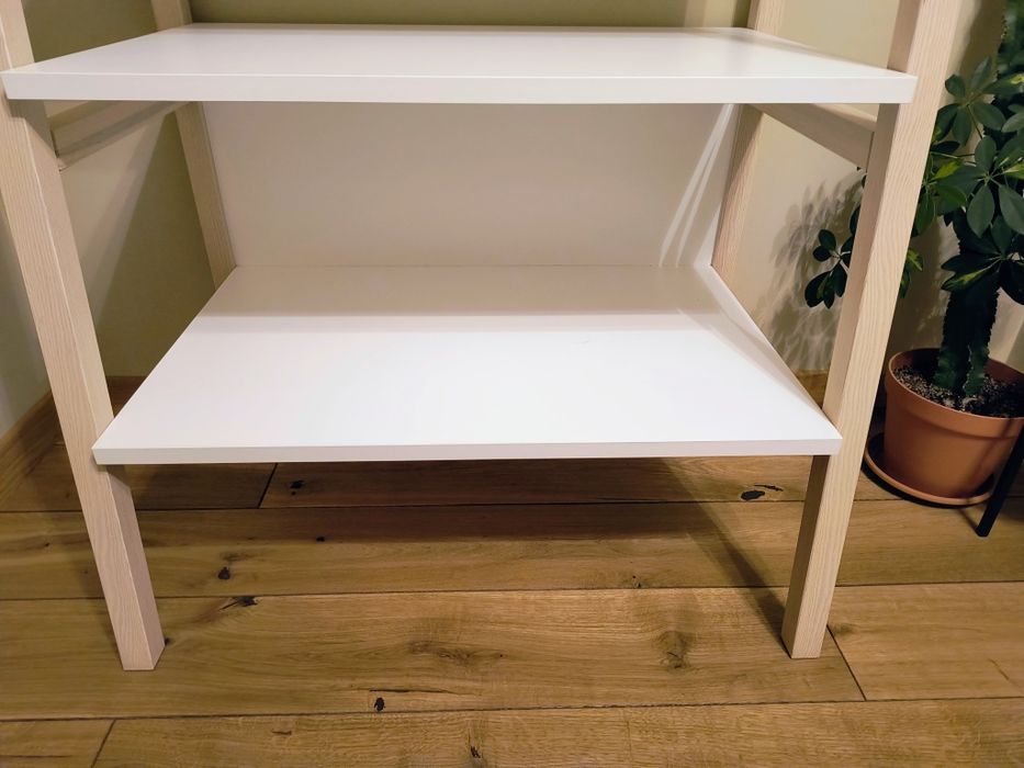 Mebel regał Vox spot