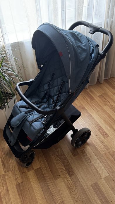 Прогулянковий дитячий візок Carrello Bravo CRL-8512