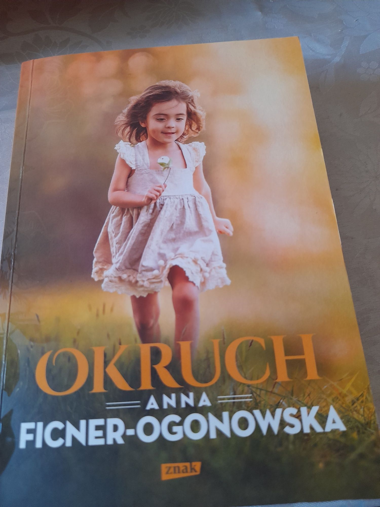 Anna Ficner-Ogonowska - Okruch