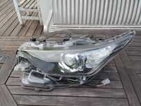 Lampa przednia lewa Toyota Auris II lift 2015-18