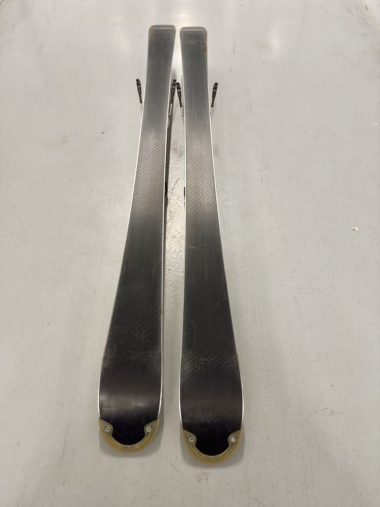 Volkl Attivia Chica 130cm - narty zjazdowe dla dziewczynki