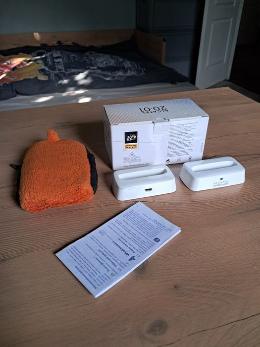 Stacje ładowania i etui do Alcatel onetuch