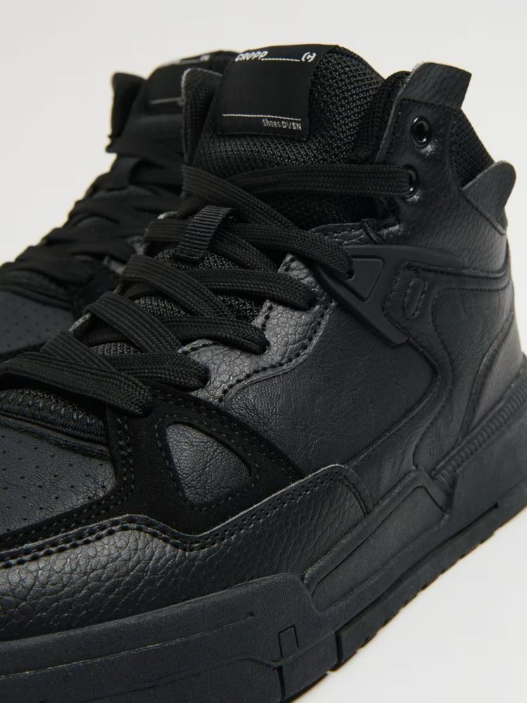 Nowe czarne męskie sznurowane wysokie buty sneakersy za kostkę Cropp