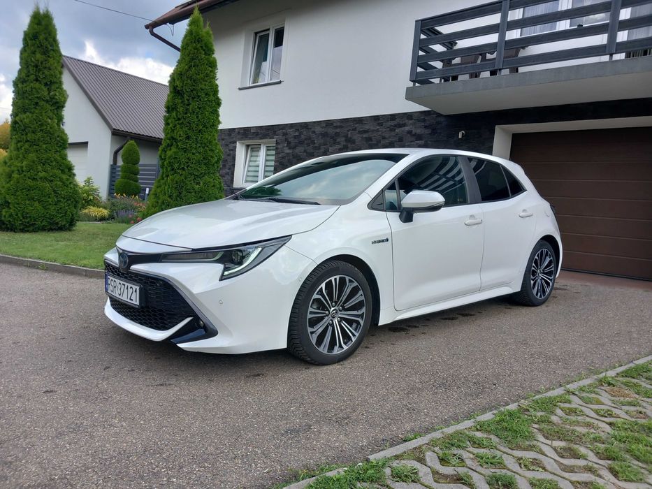 Toyota Corolla 1,8 benzyna plus Hybryda, Top Stan