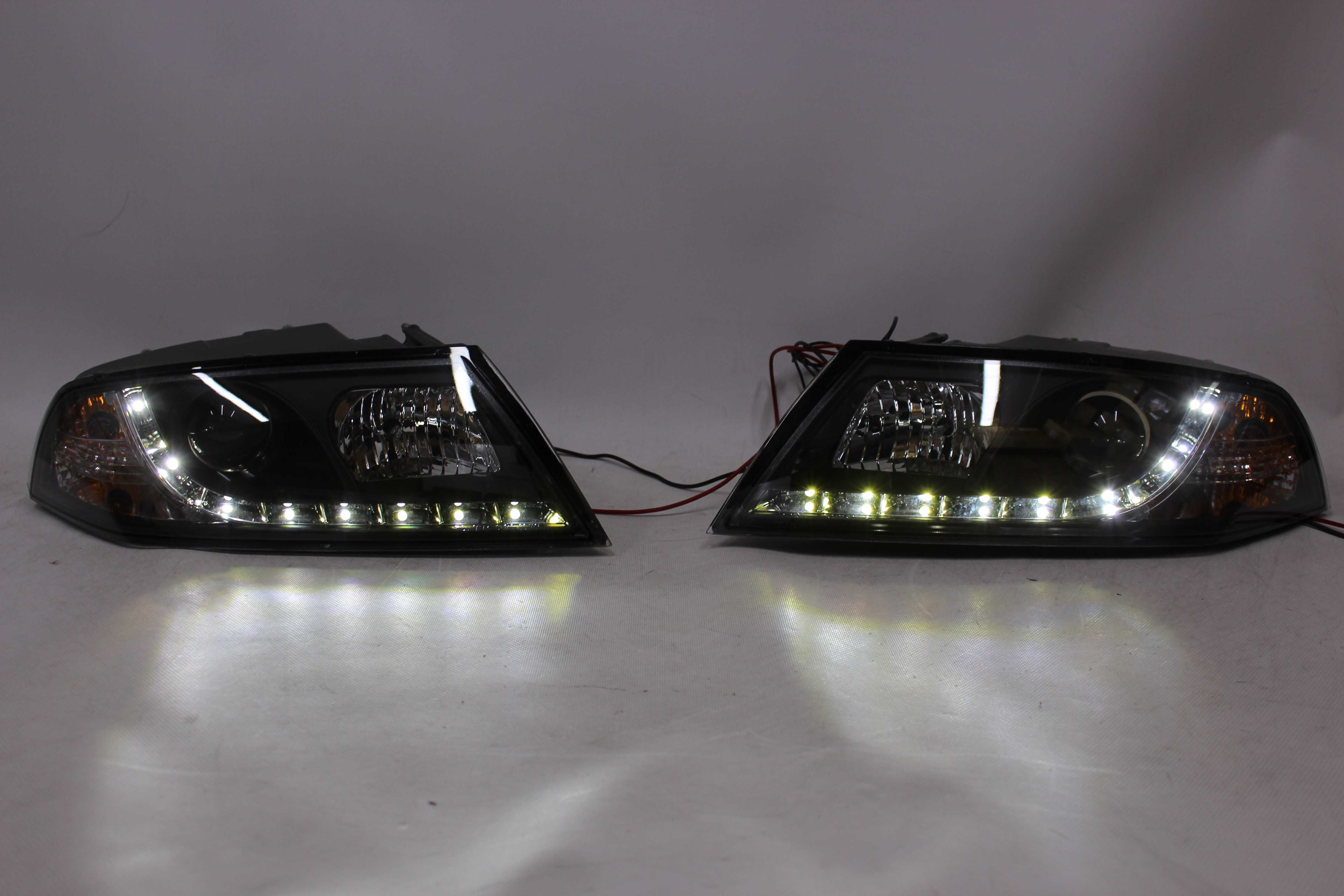 Lampy reflektory przednie przód SKODA OCTAVIA 2 II 04-08 XENON D1S LED