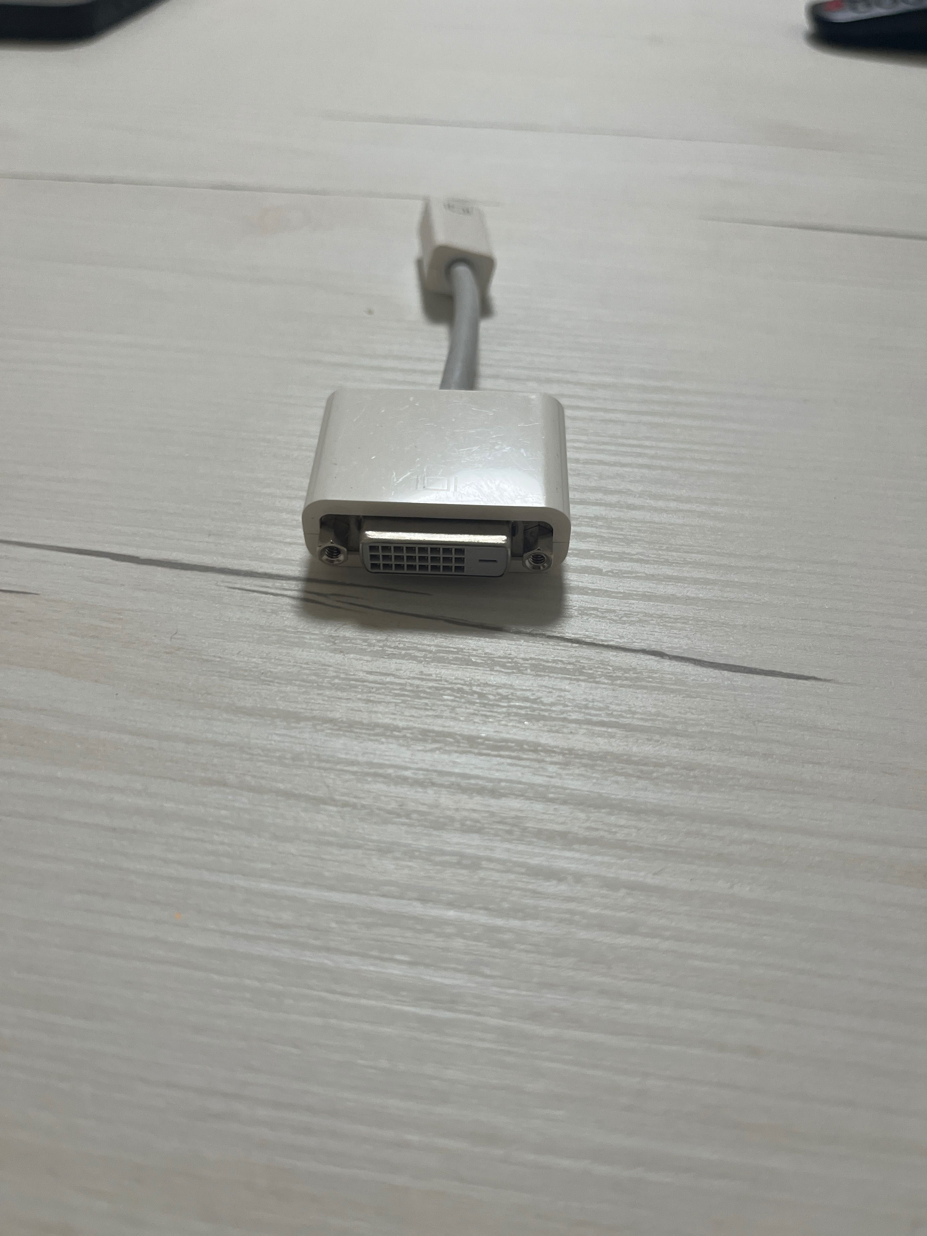 Adaptador Mini DisplayPort para DVI – Usado