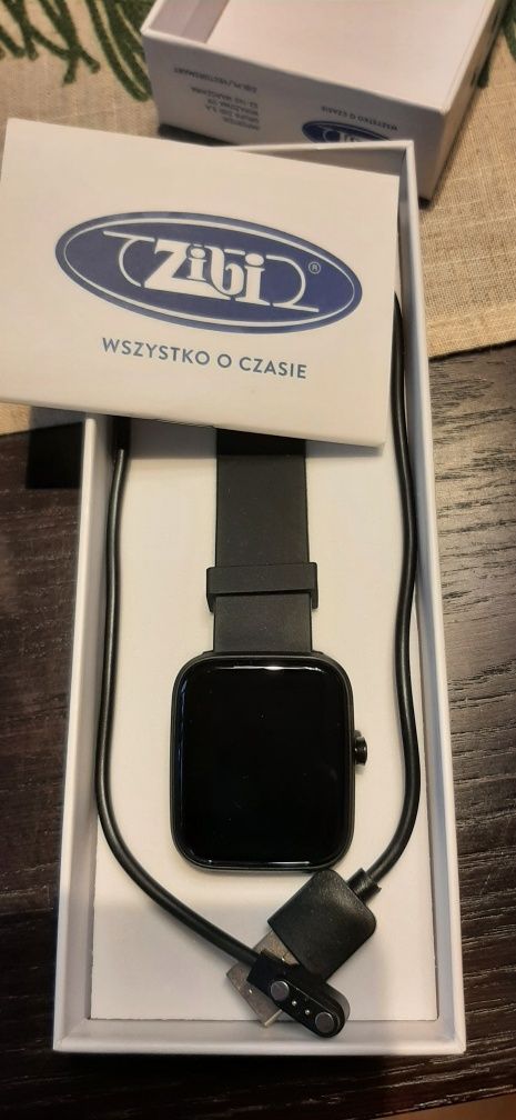 Zegarek smartwatch vector nowy
