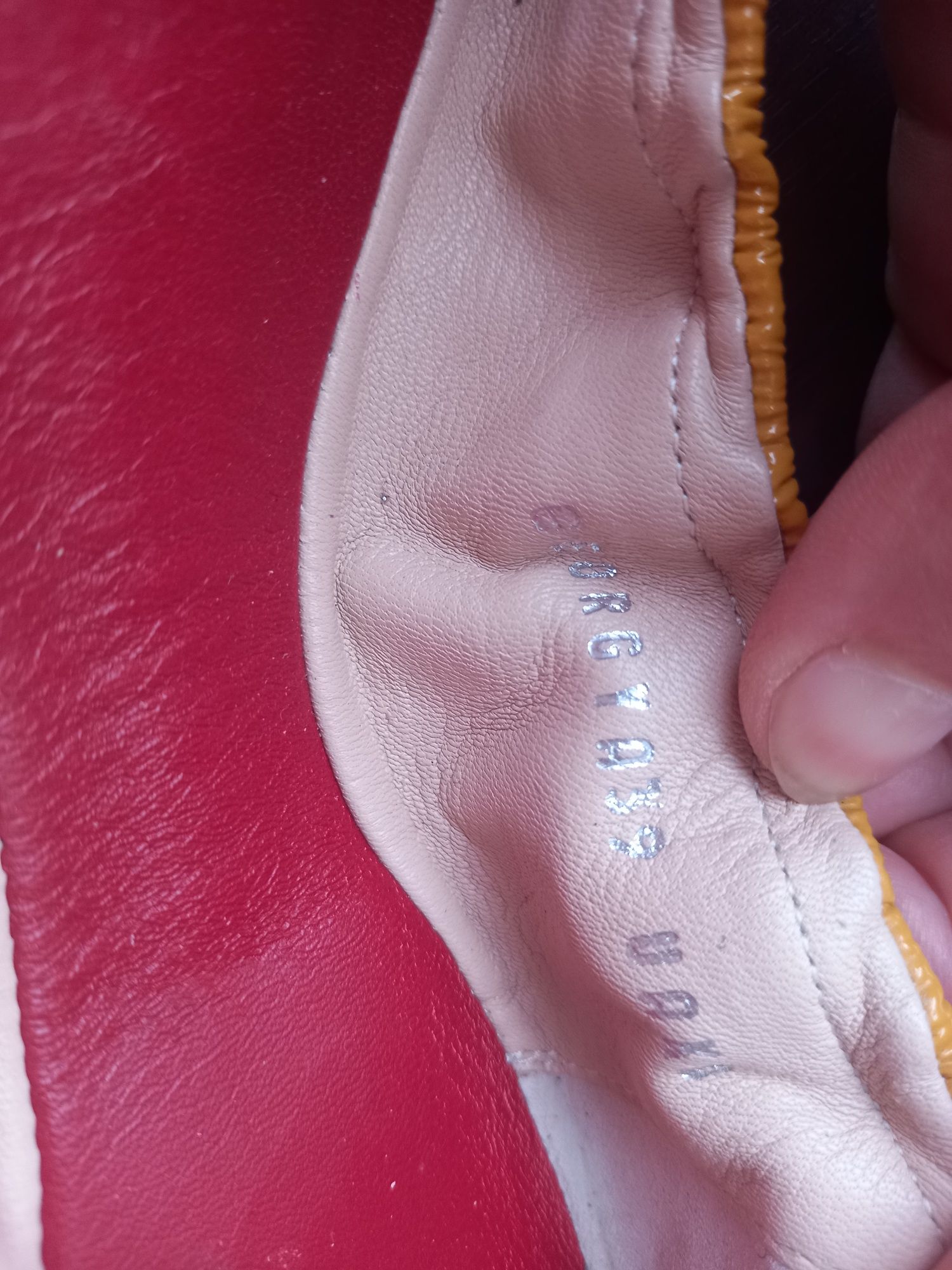 Bally шкіряні балетки туфлі мокасини 39 р