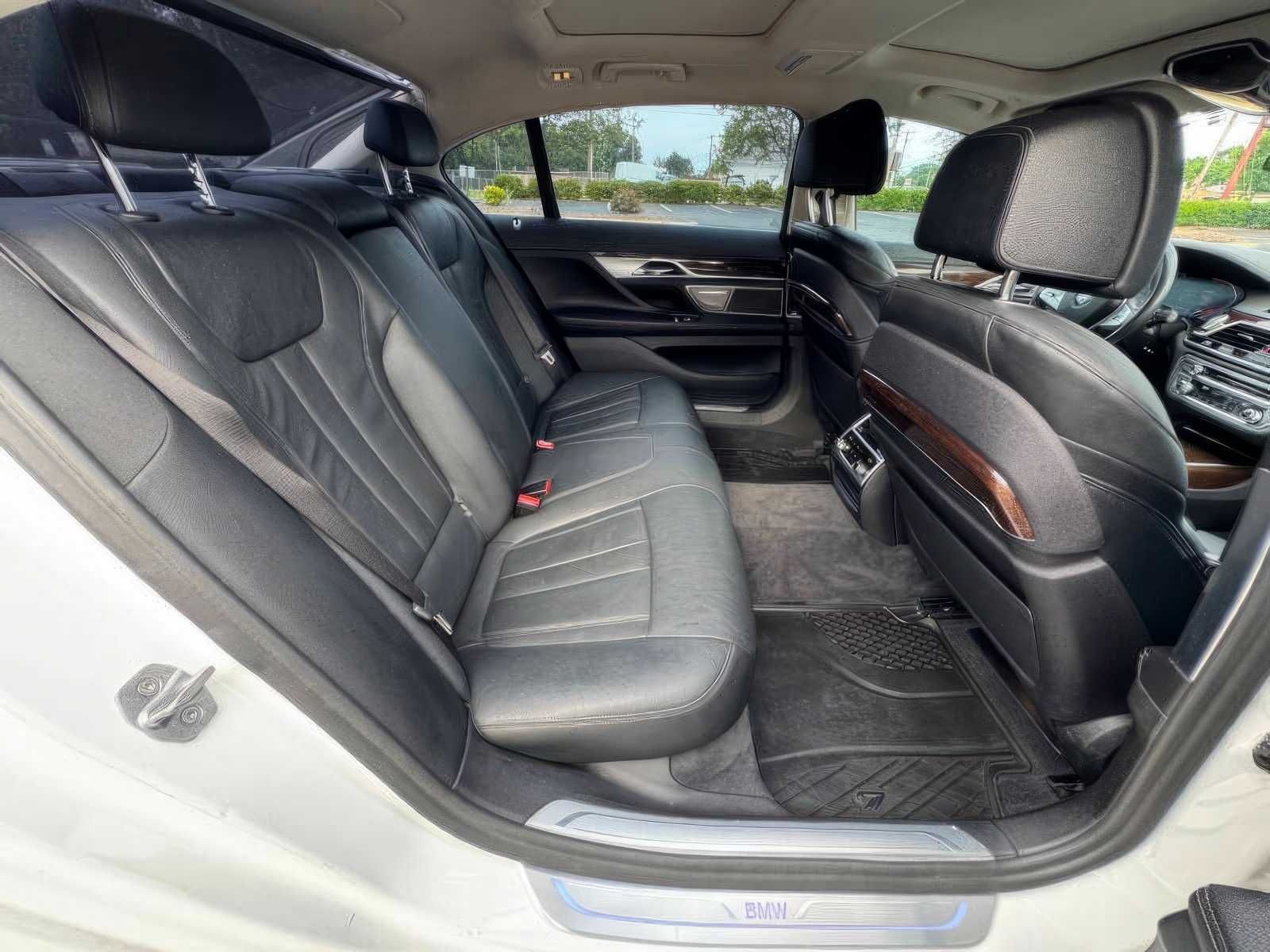 2020 BMW 7 Series 740i