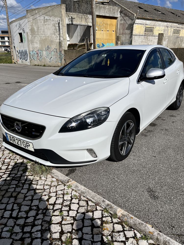 Volvo V40 D4 R Design 190cv
