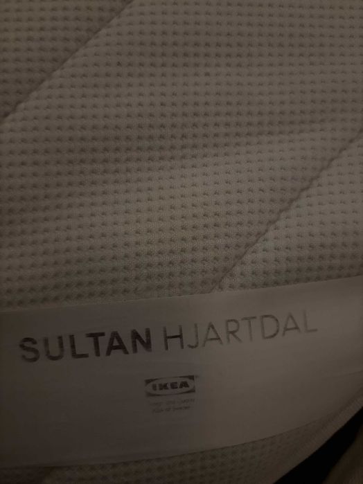 Cama em pinho mel (Aquinos) 140cm