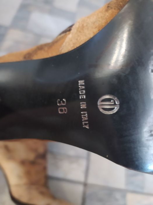 Чоботи козаки,ковбойки (шкіра),чулки,