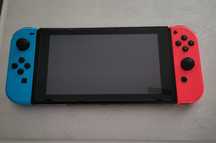 Nintendo switch w bardzo dobrym stanie