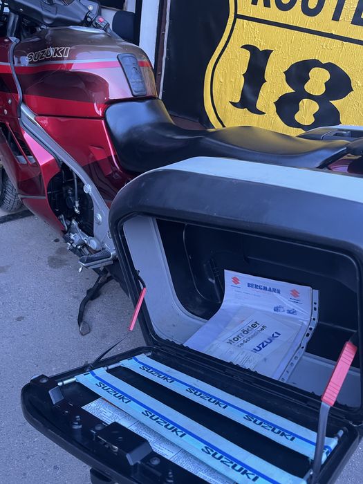 Suzuki GSX 1100 F Katana