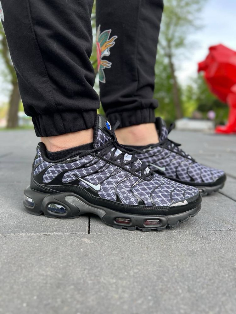 Чоловічі кросівки Nike Air Max Plus TN Black Blue White