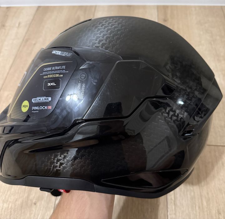 ICON Airflite Ultra Carbon (MIPS) — карбоновий шолом