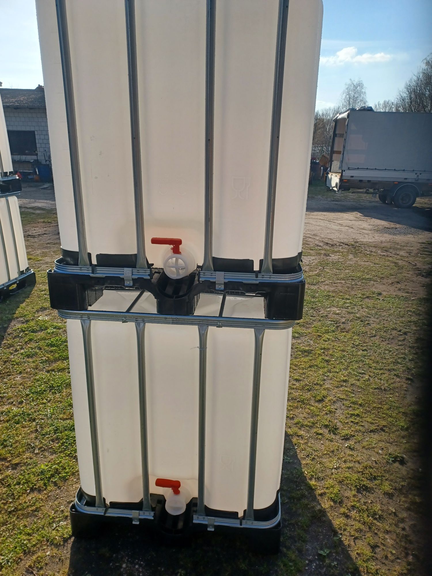 Mauzer 1000l na wodę