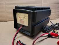 Prostownik/ładowarka transformatorowa  marki CEBORA 12V, Max: 4A.