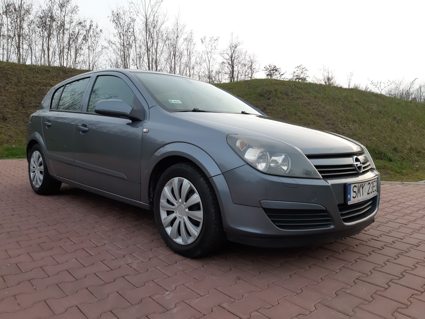 Opel astra 3 H 1.4 90km nowe LPG Zadbana salon pl