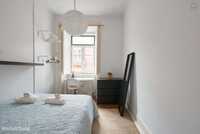 Cozy double bedroom in a 3-bedroom apartment in Arroios - Room 2