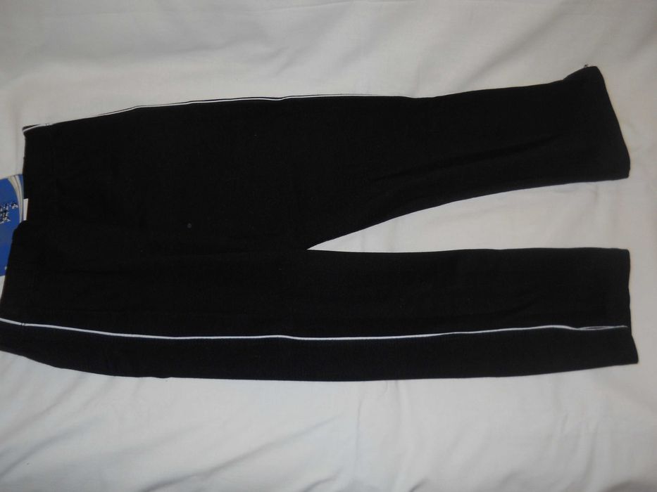 Спортивные трикотажные новые бриджи