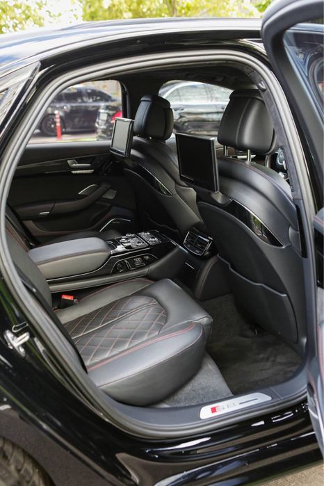 AUDI S8+ Після дтп з документами повний порядок