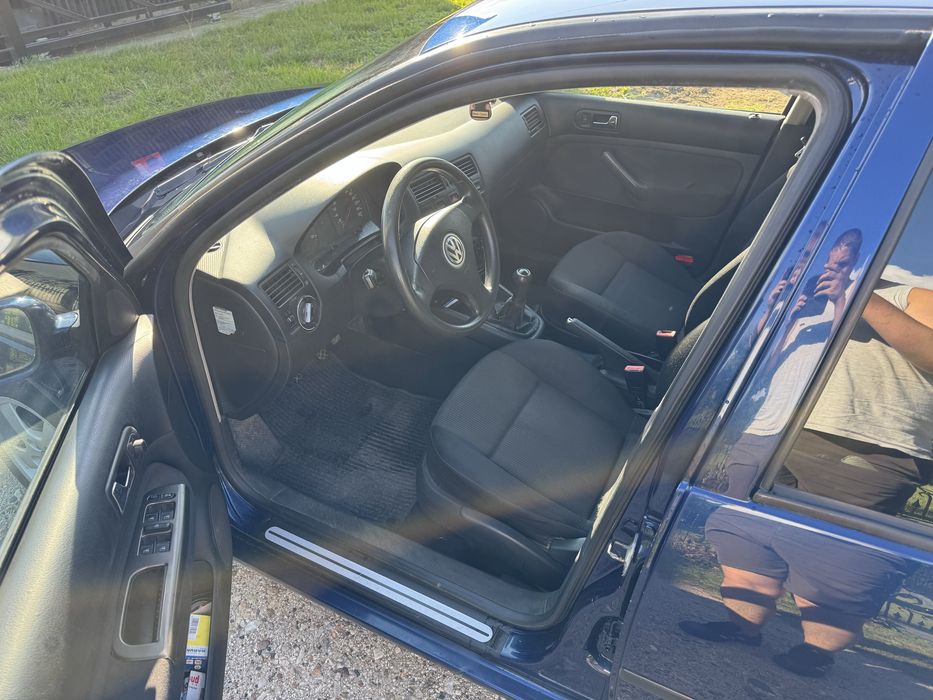 Sprzedam VW Bore 1.9TDI z 2004r.