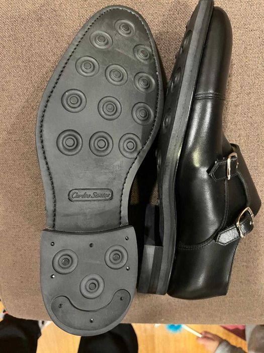 Sapatos Novos (nunca foram usados) marca Carlos Santos