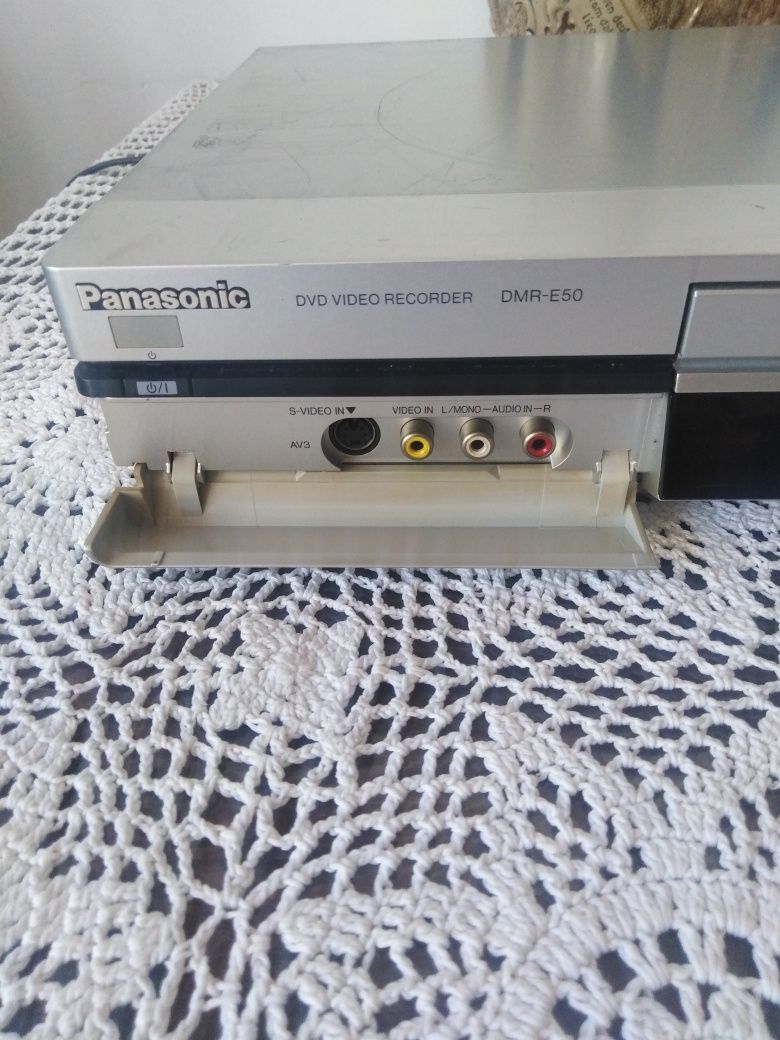 Nagrywarka panasonic dmr-e50