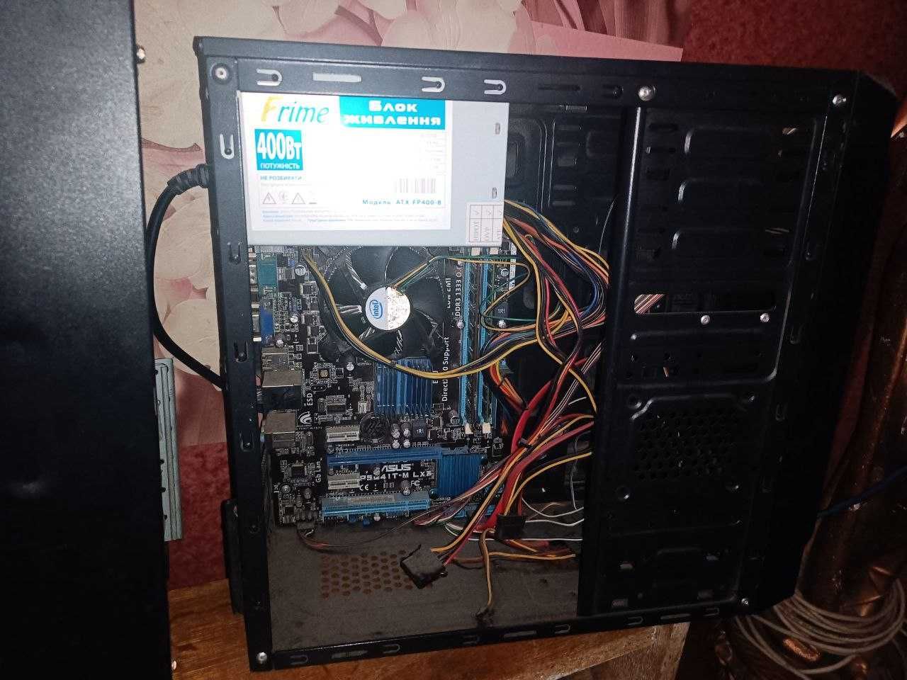 Готовий сервер на Intel Xeon E5450, 8 GB DDR3, 120 GB SSD, БЖ 400 Вт