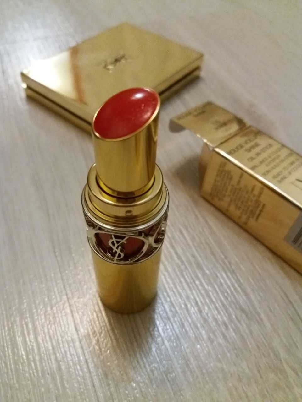 Помада YSL 105_Rouge LULU