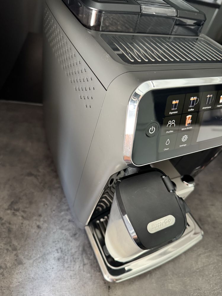 Ekspres do kawy Philips LatteGo 5500 Nowy model Okazja !