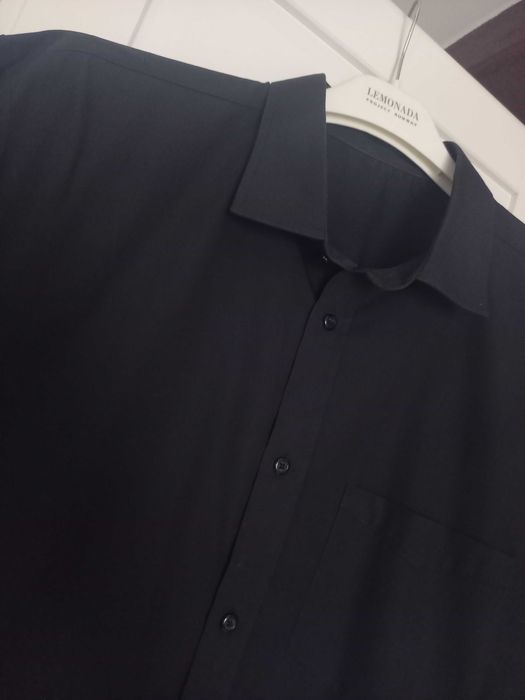 Czarna męska koszula z krótkim rękawem XL 43/44