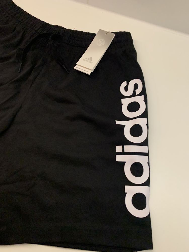 Spodenki Adidas orginal m/l