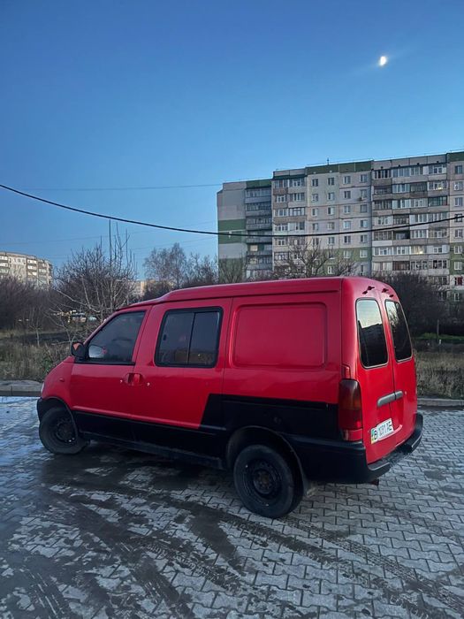 Продам Nissan Vanette