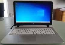 Laptop HP Pavilion 15,6" AMD A10 8 GB / 1000 GB biały