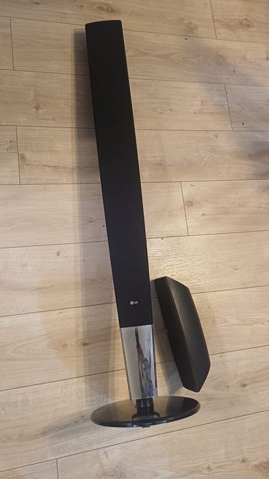 Zestaw kina domowego LG HT93 z kompletem głośników