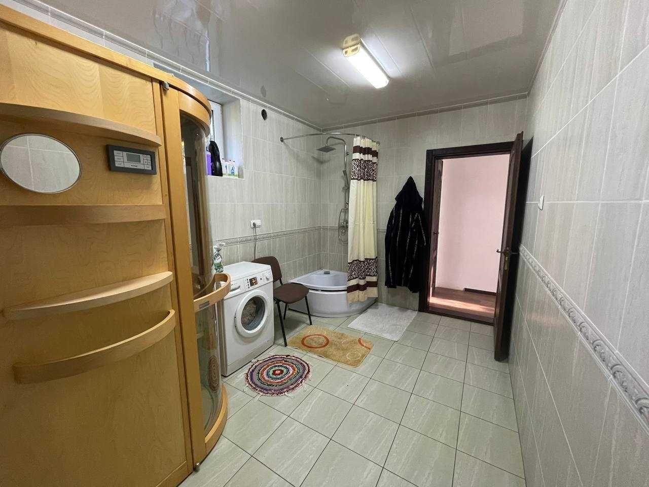 будинок 210 м2 біля озера, Ржавець