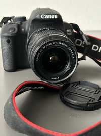 Професійна зеркальна фотокамера Canon 700 D