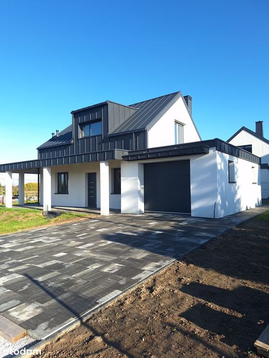 Nowoczesne Domy w pieknej okolicy!