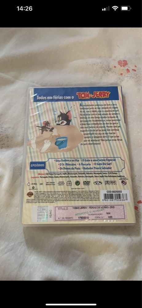 Filme animado “Tom e Jerry” “ Férias de verão”