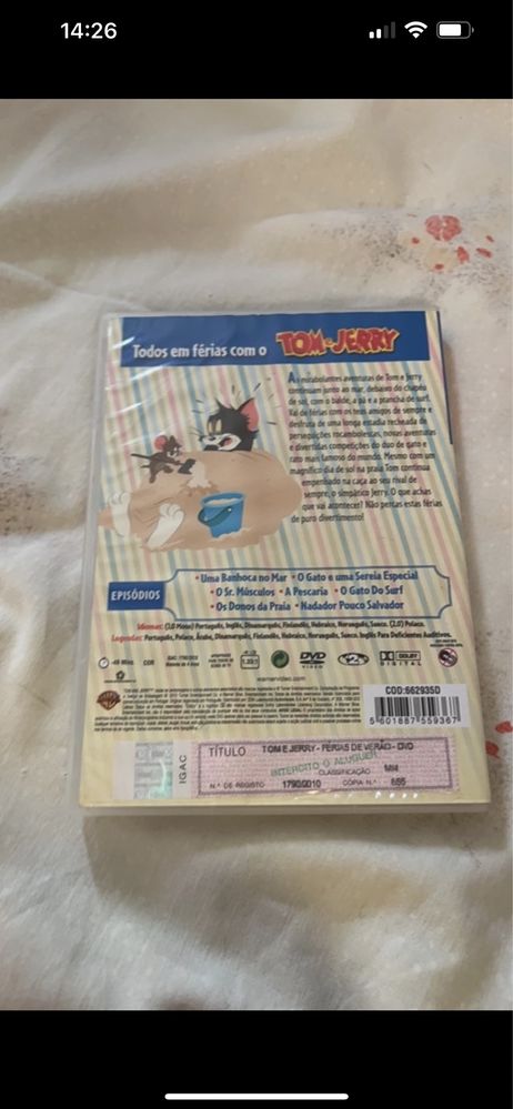 Filme animado “Tom e Jerry” “ Férias de verão”