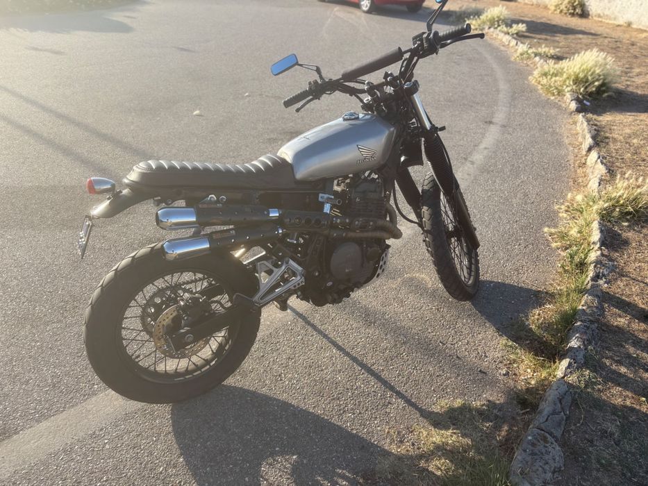 Dominator 650 Scrambler