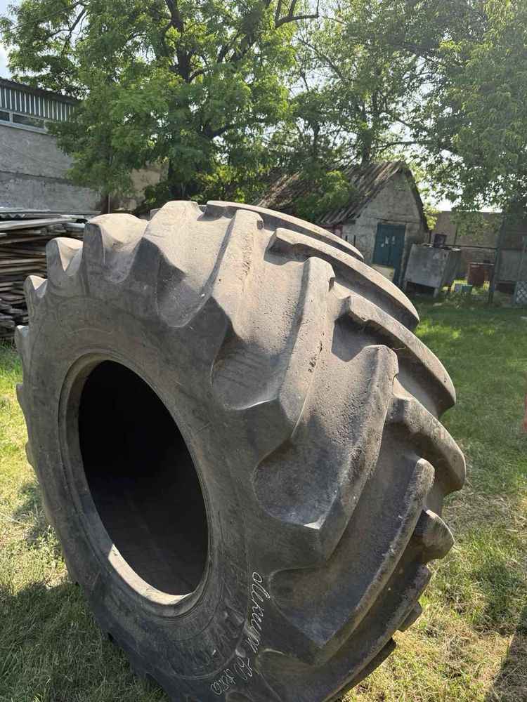 Продаємо шини б/у 800/65R32 ТОРГ!!!